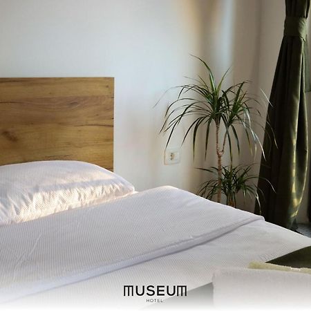 Museum Hotel Pristina Eksteriør bilde