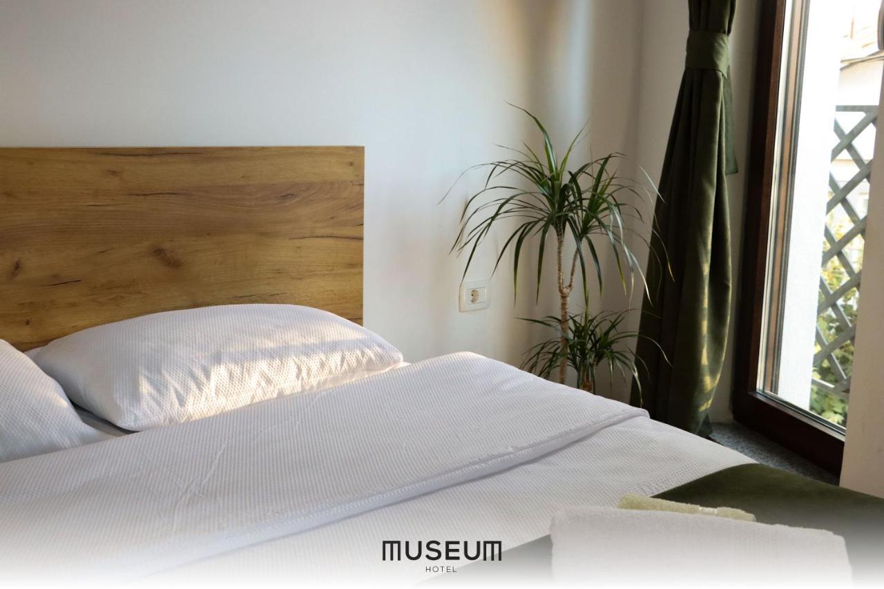 Museum Hotel Pristina Eksteriør bilde