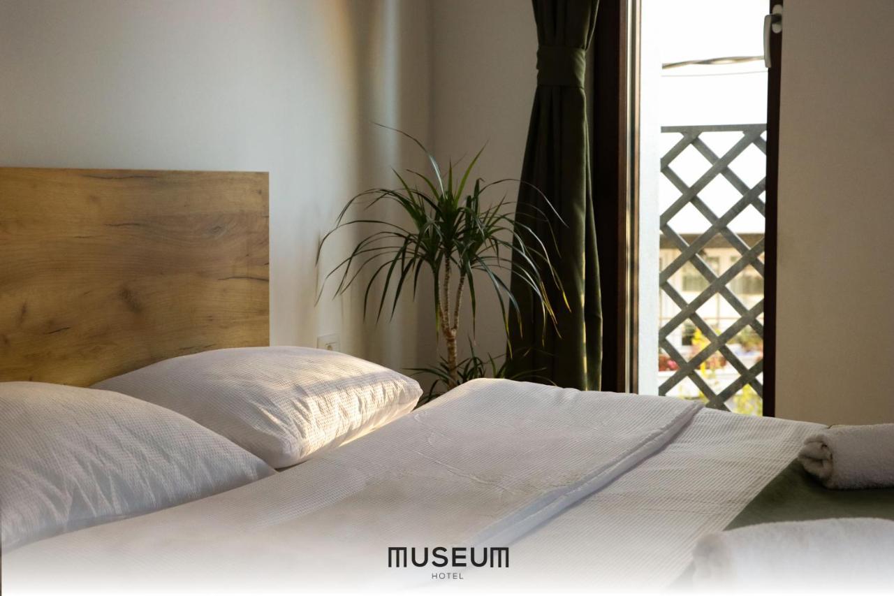 Museum Hotel Pristina Eksteriør bilde